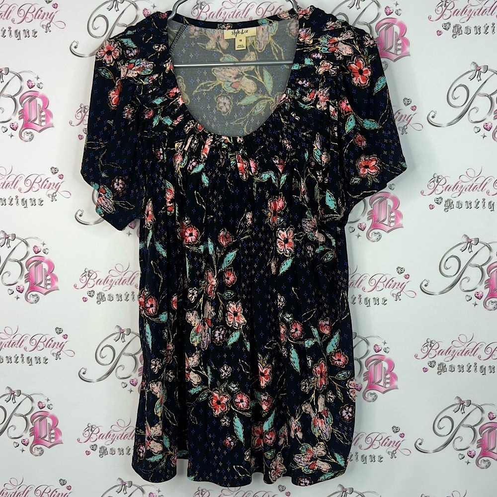 Style & Co. Tee tshirt flowers red blue Black Floral Blouse dotted comfy